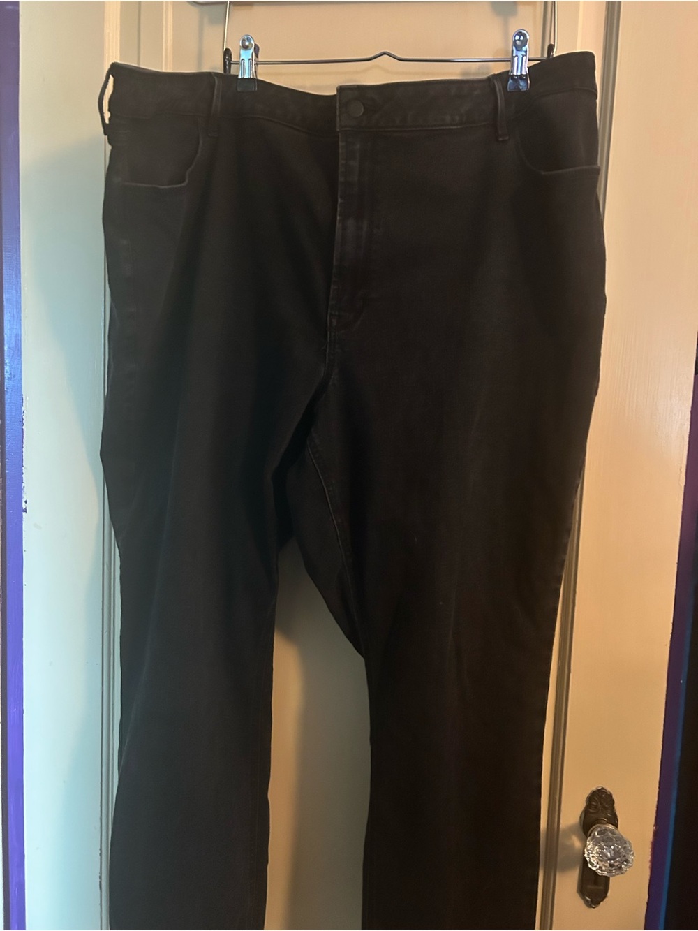Old Navy Women's Straight-Leg Jeans in Black 26w short